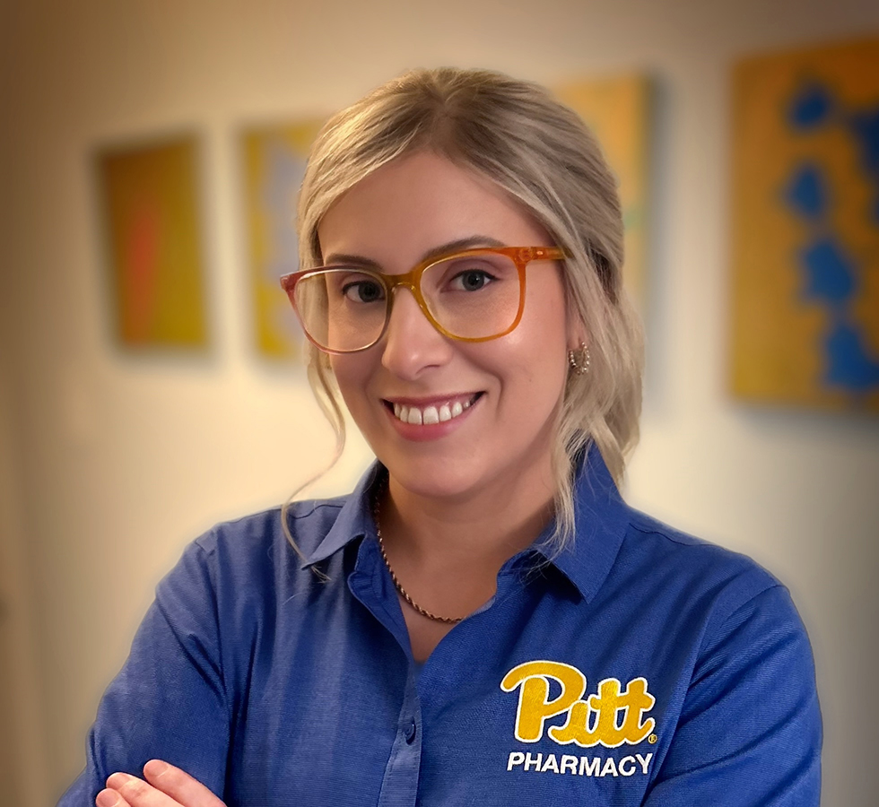 Ashley Yarabinec Headshot