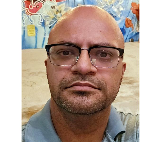 Vignesh Vasudevan headshot