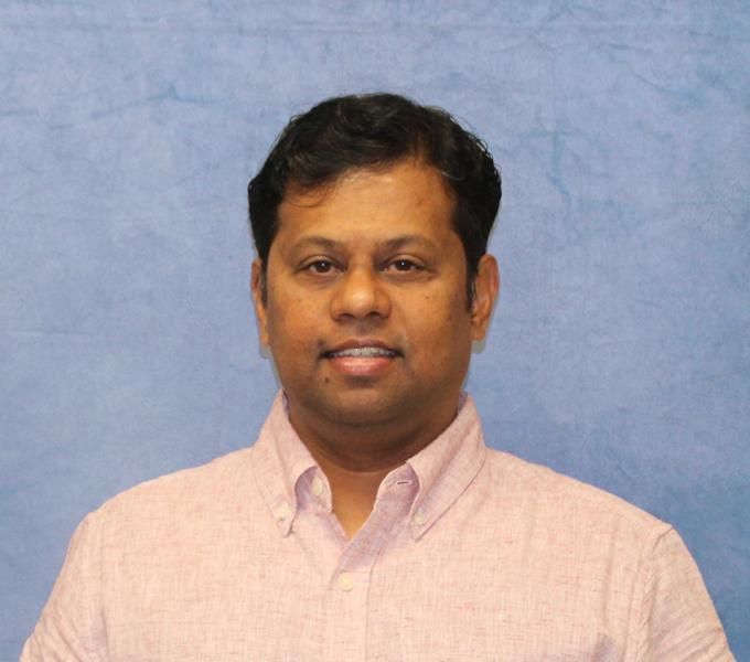 Murugesh Kandasamy headshot