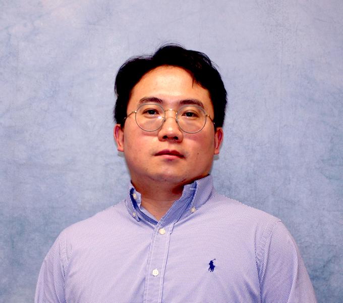 Qihao Wu headshot